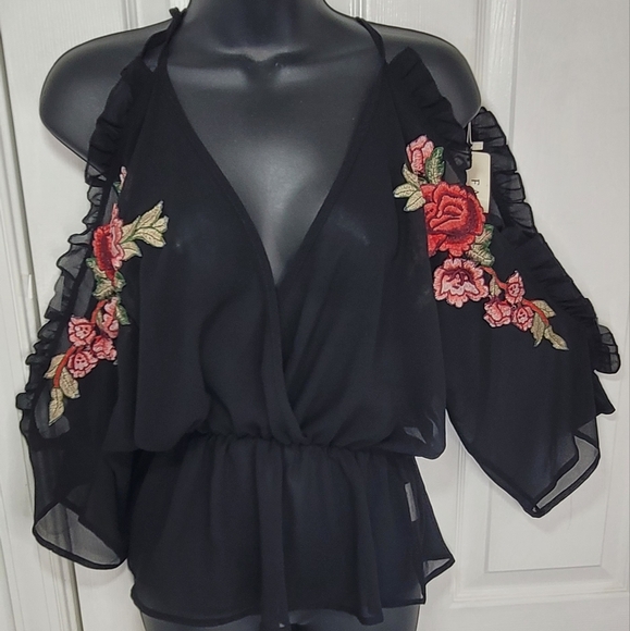 Fashion WildCat Embroidered Floral Cold Shoulder Halter Neck Peplum Top Small - Picture 4 of 8